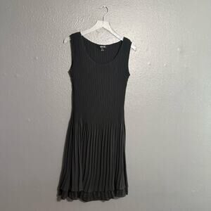 Vecca Black Pleated Lace Layered Midi Dress Size M